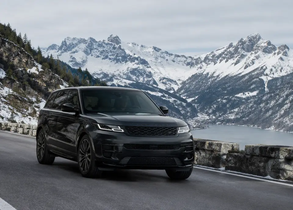 Range Rover Sport NCC da Milano verso le località alpine